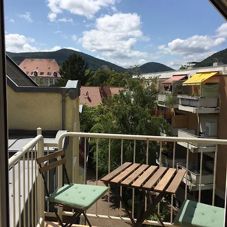 Klimatisiertes Mit Balkon Appartement