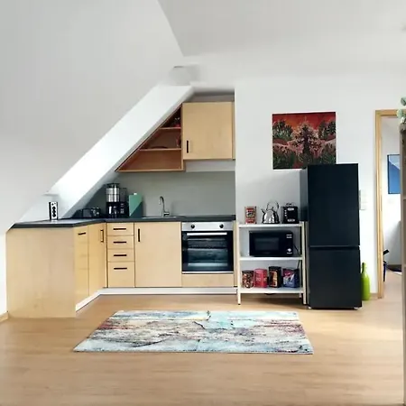 Klimatisiertes Mit Balkon Appartement *