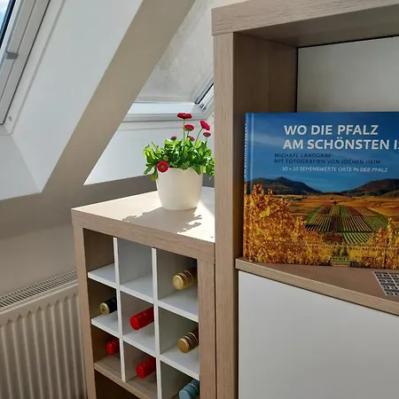 Klimatisiertes Mit Balkon *