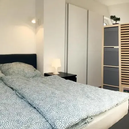 Appartement Klimatisiertes Mit Balkon *