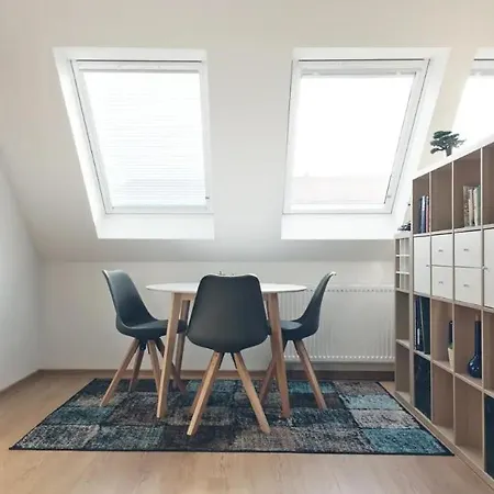 Appartement Klimatisiertes Mit Balkon Neustadt an der Weinstraße