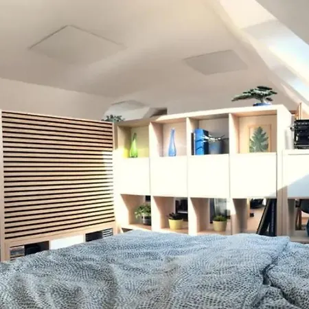 Klimatisiertes Mit Balkon Appartement *