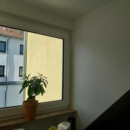Klimatisiertes Mit Balkon Lägenhet *