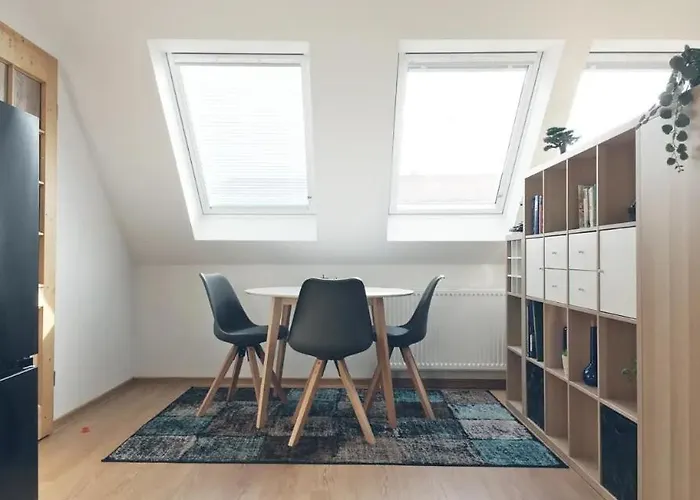 Daire Klimatisiertes Mit Balkon Neustadt an der Weinstraße